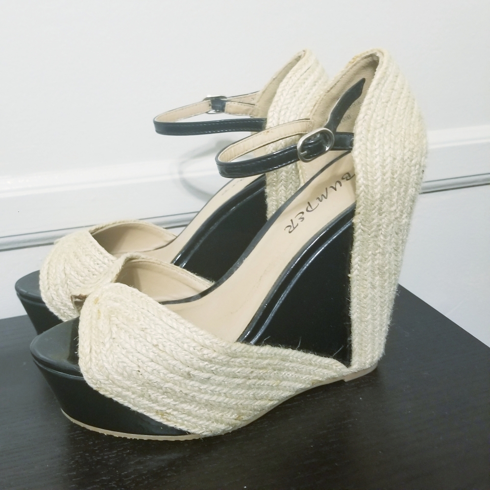 🥰  CRAZY SALE!!! 🥰 Black Patent Leather Wedges & Woven Hemp Overlay